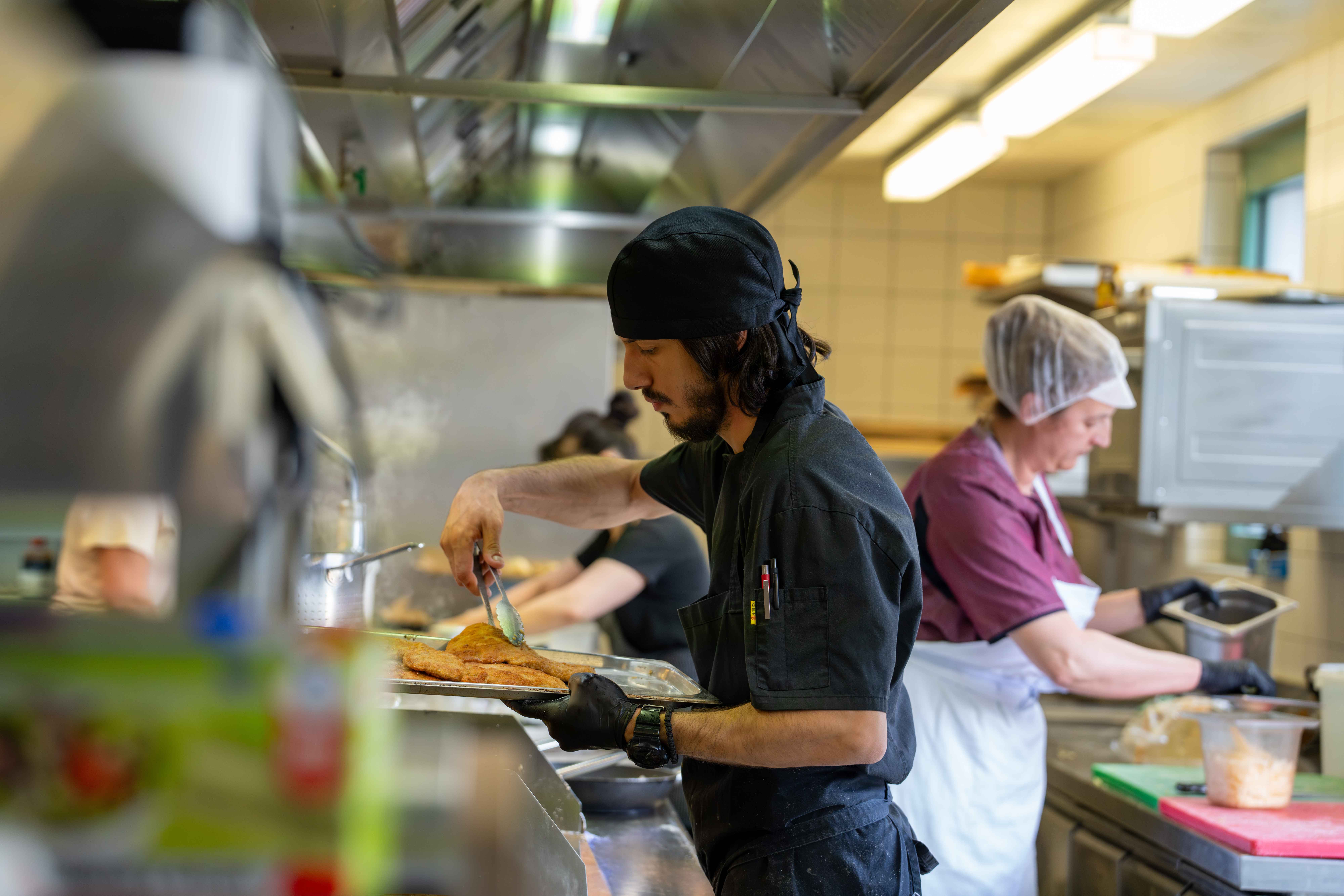 Professionelles Küchenteam der Eventlocation Schwarzwald Melange Bad Wildbad